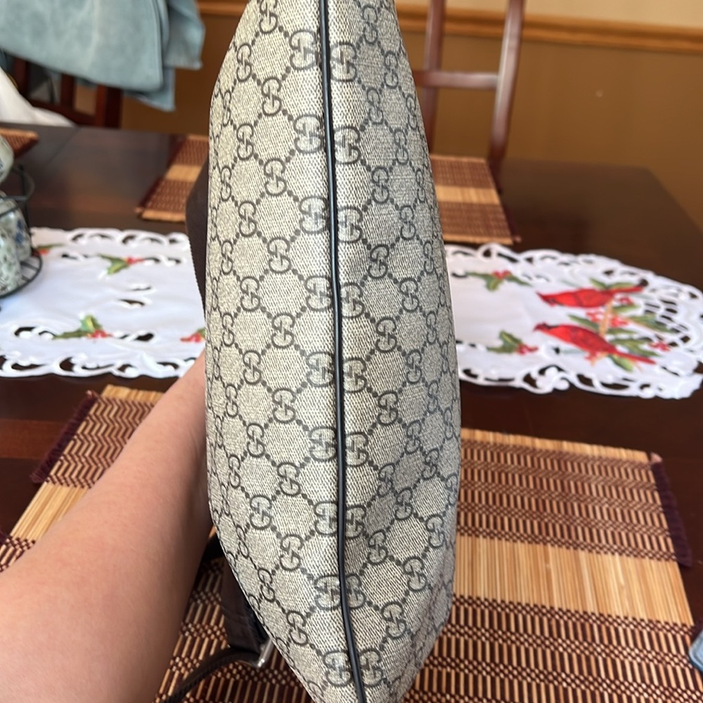 Gucci GG Messenger Crossbody Bag - Picture 10 of 16